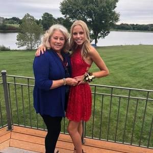 Meet your Posher, Pamela